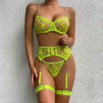 Exotisches 3-teiliges Dessous-Set mit Stickerei und ultradünnen Schalen in 4 Farben – Bild 3