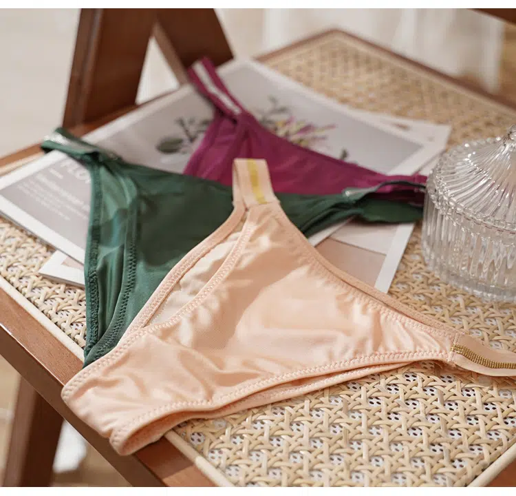 Farbvarianten der bequemen Damenunterwäsche Damen-Briefs in verschiedenen Farben