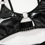 Verführerisches Lederoptik-Dessous-Set für Damen | 2-teilig mit Cut-Out-Details & runden Ringen | Drahtloser BH & sinnliche Reizwäsche – Bild 6
