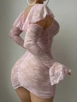 Babydoll Kleid aus Spitze mit Rüschen und langen Handschuhen Damen – Bild 4