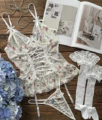Spitzen Dessous Set mit Strumpf und Schnürung | G String | florale Spitze – Bild 6