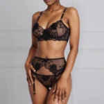 Spitzen-BH-Set mit Strumpfhalter und Push-up-Effekt in Mesh-Optik – Bild 4